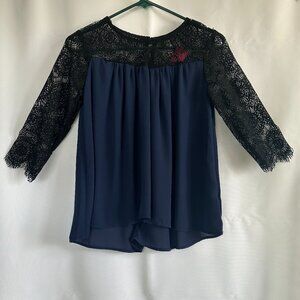 Women’s Xhilaration ¾ Sleeve Blouse – Black/Navy – Small
